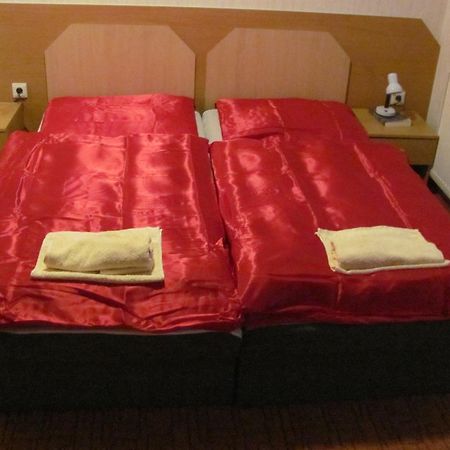 Pension Hostad Gabcikovo Bagian luar foto