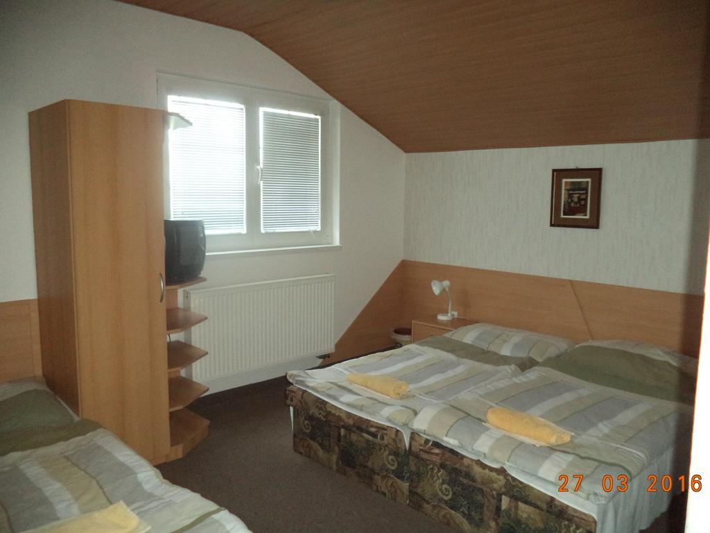 Pension Hostad Gabcikovo Bagian luar foto