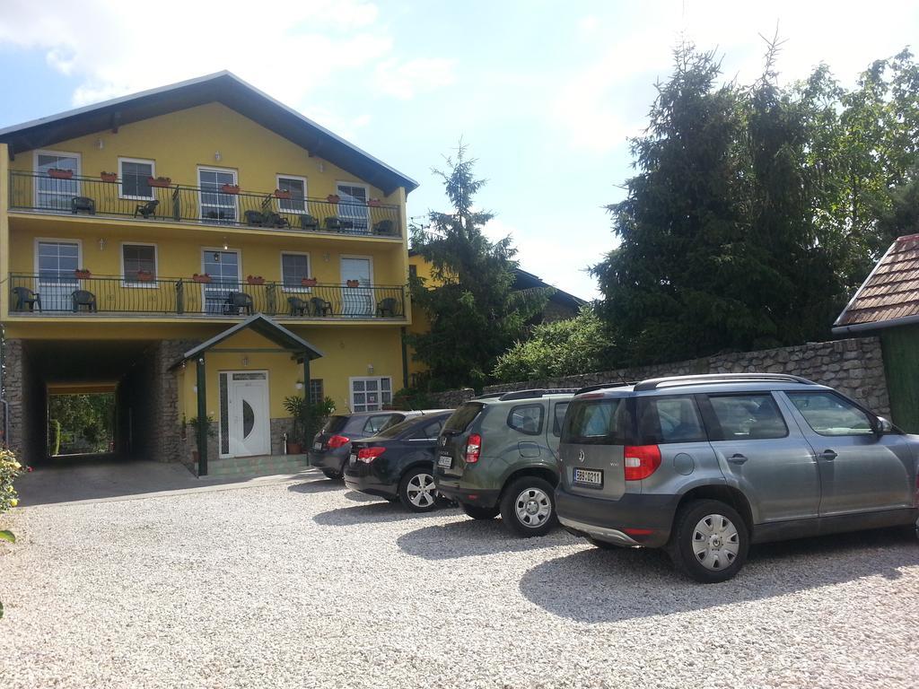Pension Hostad Gabcikovo Bagian luar foto