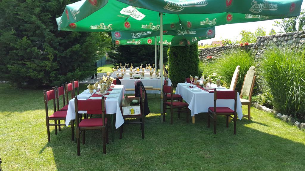 Pension Hostad Gabcikovo Bagian luar foto